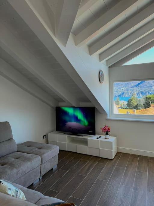 Apt. Aries - Penthouse Menaggio Exteriér fotografie